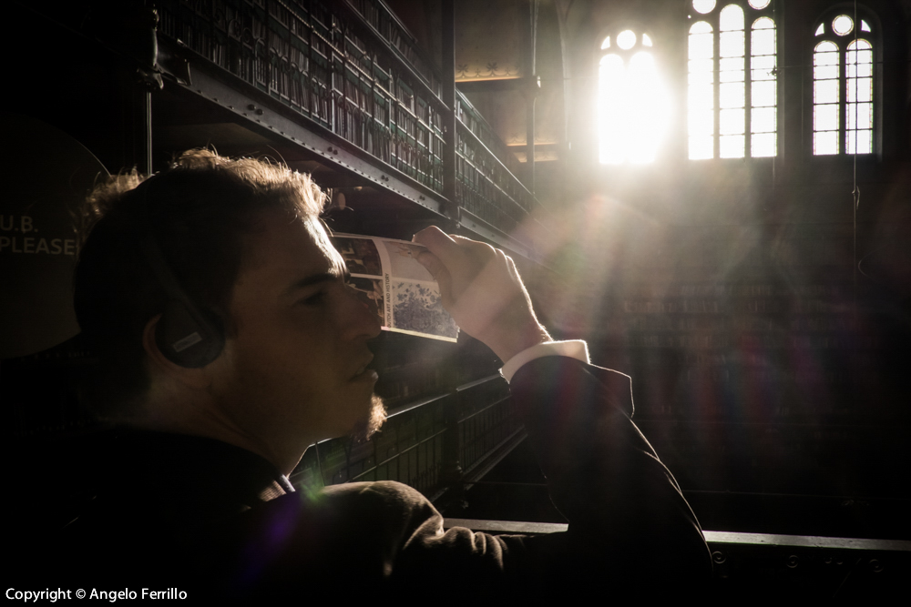 SCRIVERE CON LA LUCE NON SIGNIFICA “SCATTARE”