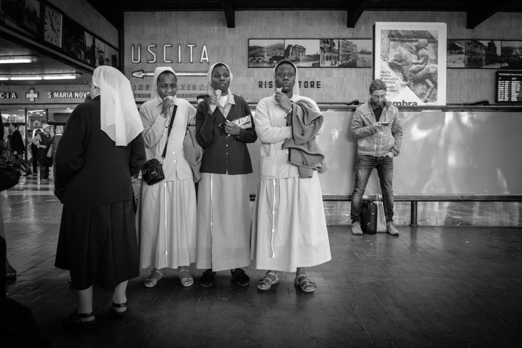 STREET PHOTOGRAPHY – TRA ETICA E&nbsp;LEGGE